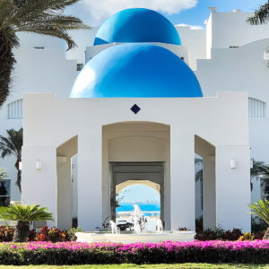 entry lobby to cuisinart resort